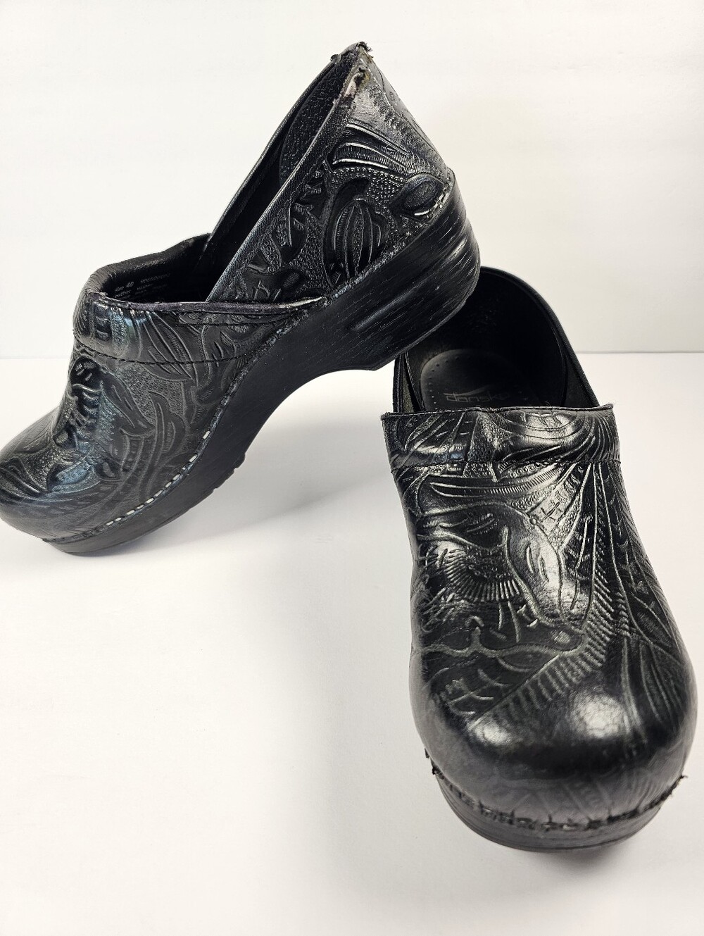 Dansko Professional Black Tooled Leather Slip On Clogs Sz 40/9.5-10 Workwear